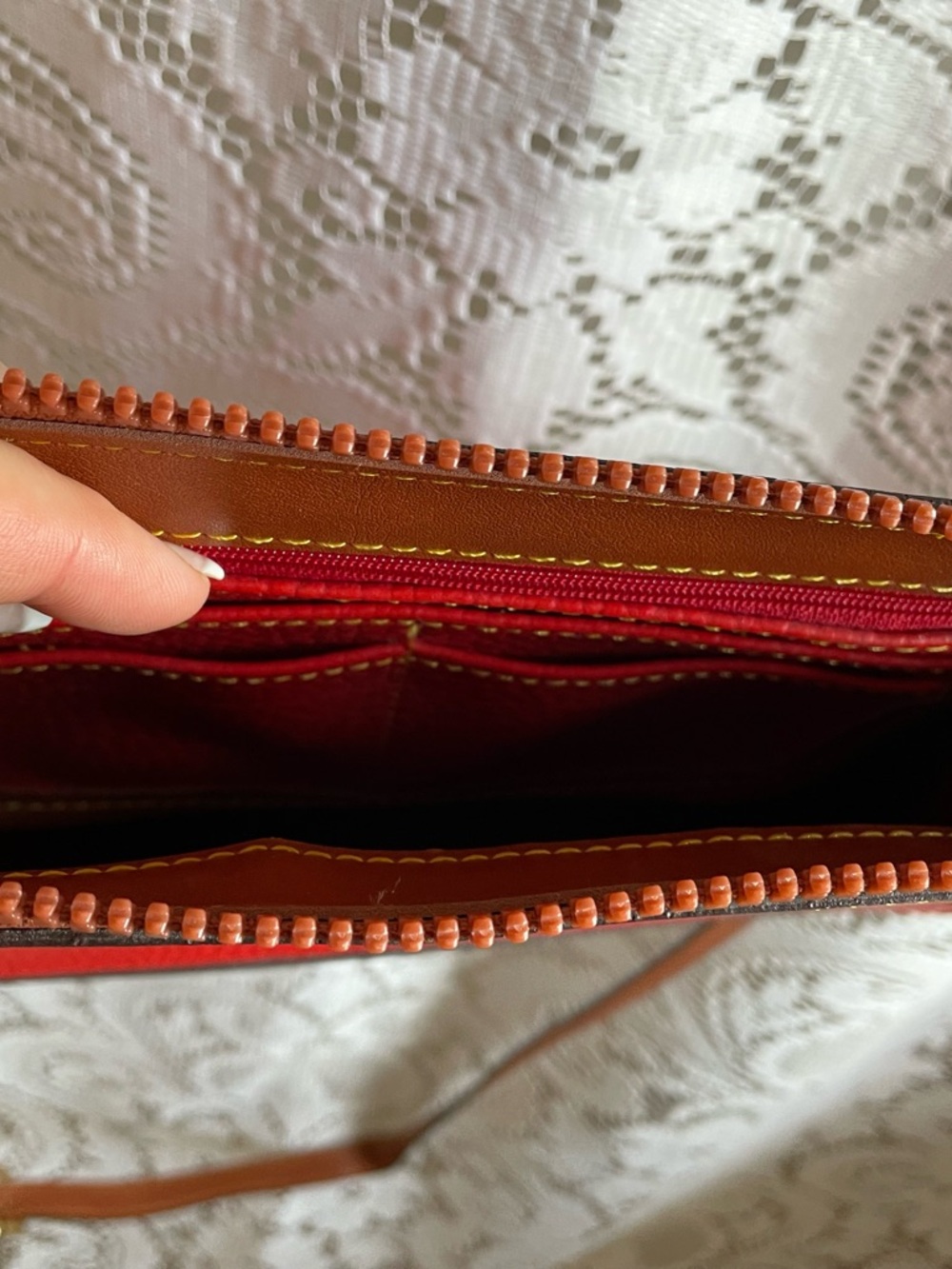 Dooney & Bourke Look Alike Red Pebbled Leather Crossbody Bag - Picture 11 of 16